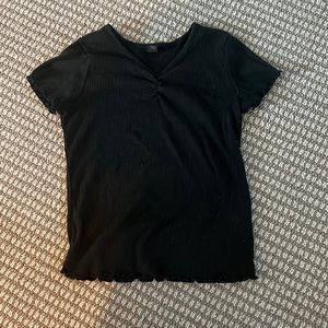 This is such a cute black top.